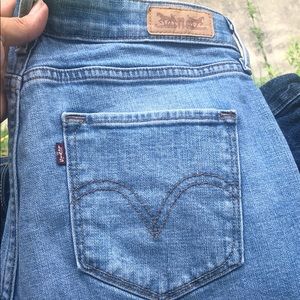 Levi’s 525 straight leg size 8